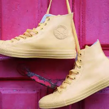 clear coat paint for shoes